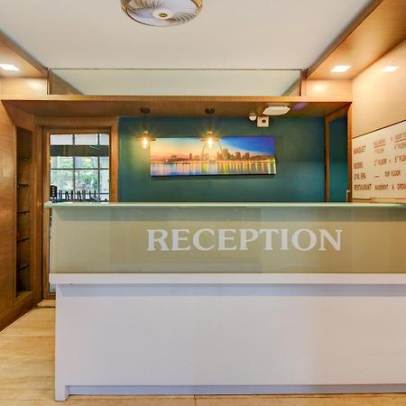 Hotel Aura - Near Malad Link Road Gorai Bagian luar foto