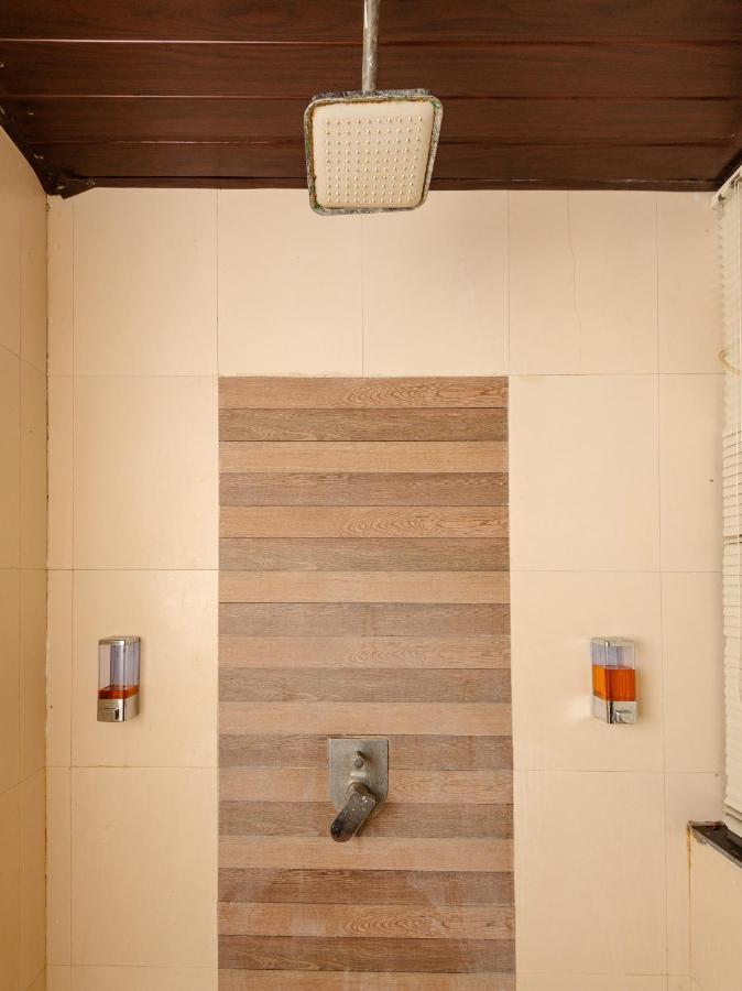 Hotel Aura - Near Malad Link Road Gorai Bagian luar foto